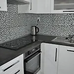דירה Saris